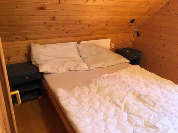 Almos Apartman Balatonfenyves Extérieur photo