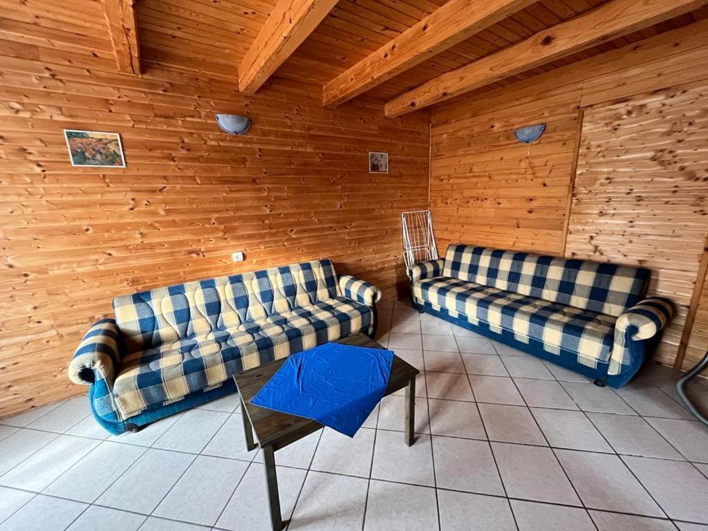 Almos Apartman Balatonfenyves Extérieur photo